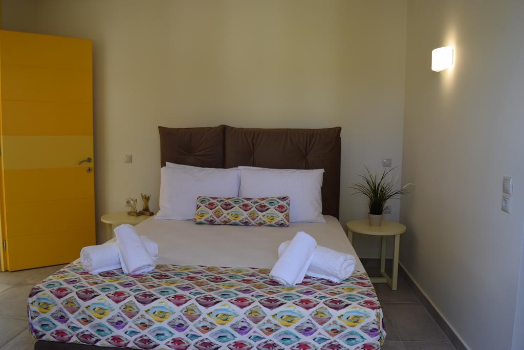 Three Stars Luxury Villas Moraitika Exterior foto